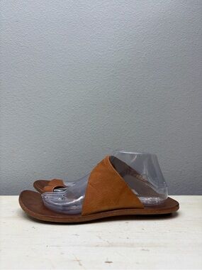 Cydwoq Brown Leather Hillary Toe Ring Sandals Size 40